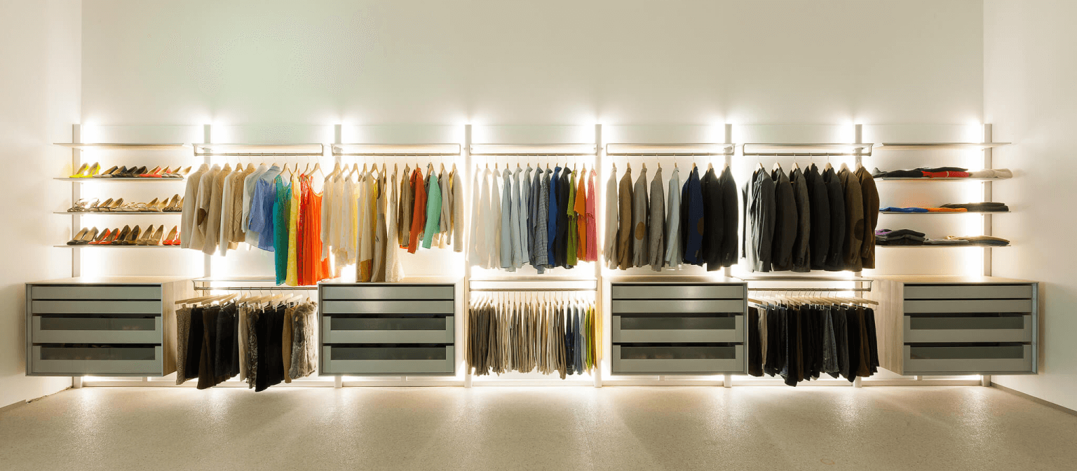 walk-in closet